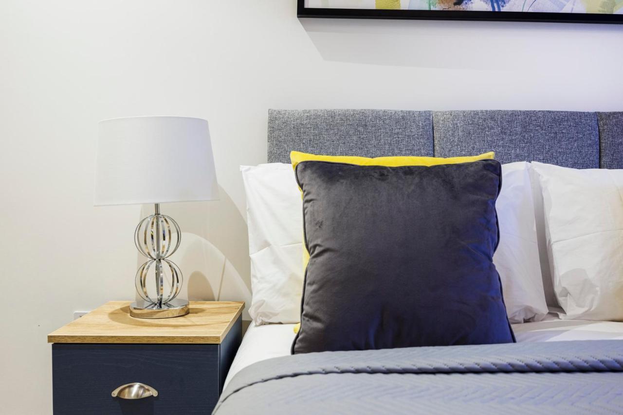 Luxury Spacious 2 Bed Apartment, London - Sk Eksteriør bilde